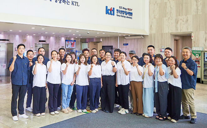 KTL 서울분원에서 함께 모인 중국시험소 직원들